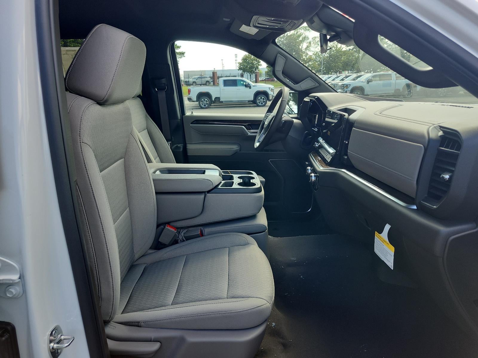 2026 GMC Sierra 1500 Crew Cab Short Box 4-Wheel Drive SLE