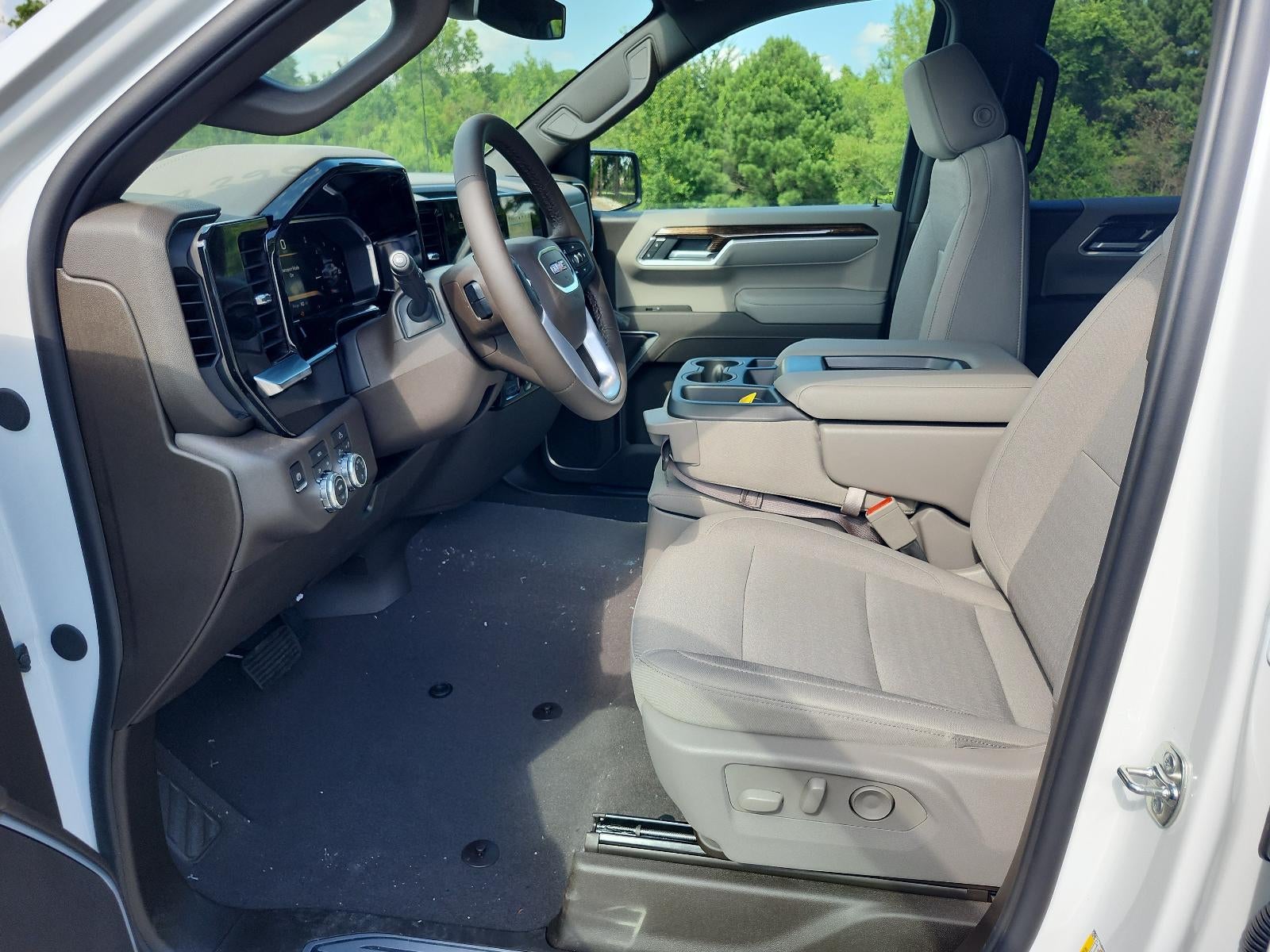 2026 GMC Sierra 1500 Crew Cab Short Box 4-Wheel Drive SLE