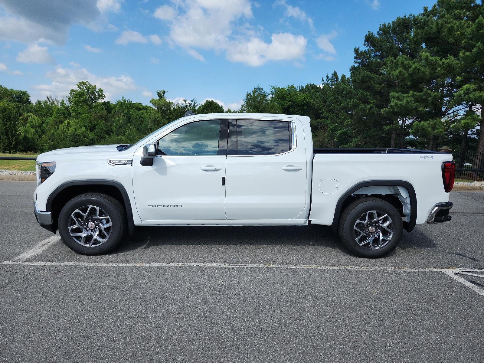 2026 GMC Sierra 1500 Crew Cab Short Box 4-Wheel Drive SLE