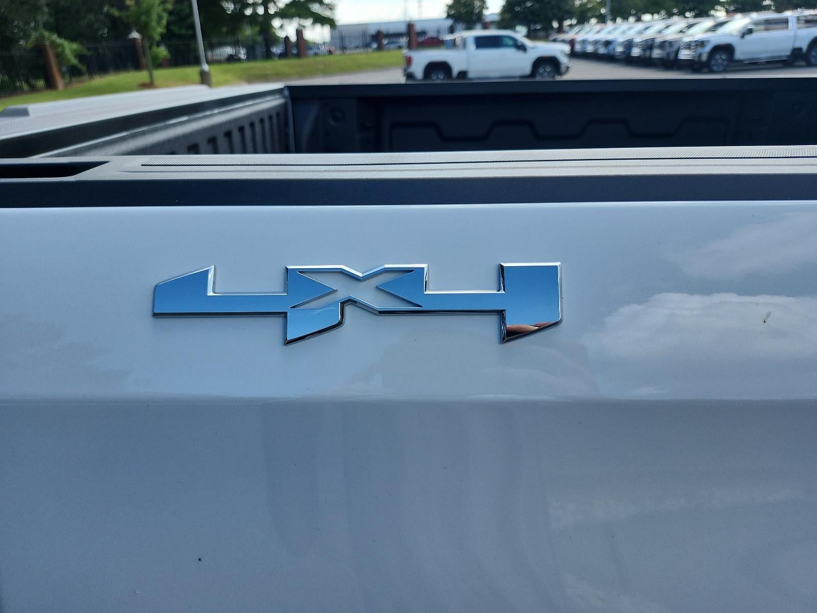 2026 GMC Sierra 1500 Crew Cab Short Box 4-Wheel Drive SLE