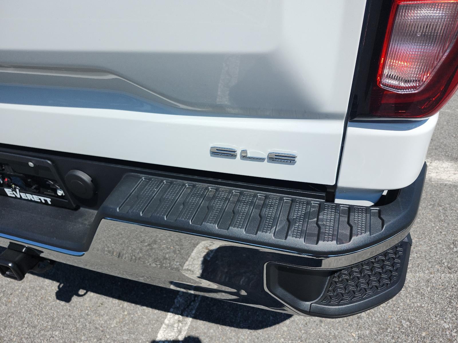 2026 GMC Sierra 1500 Crew Cab Short Box 4-Wheel Drive SLE
