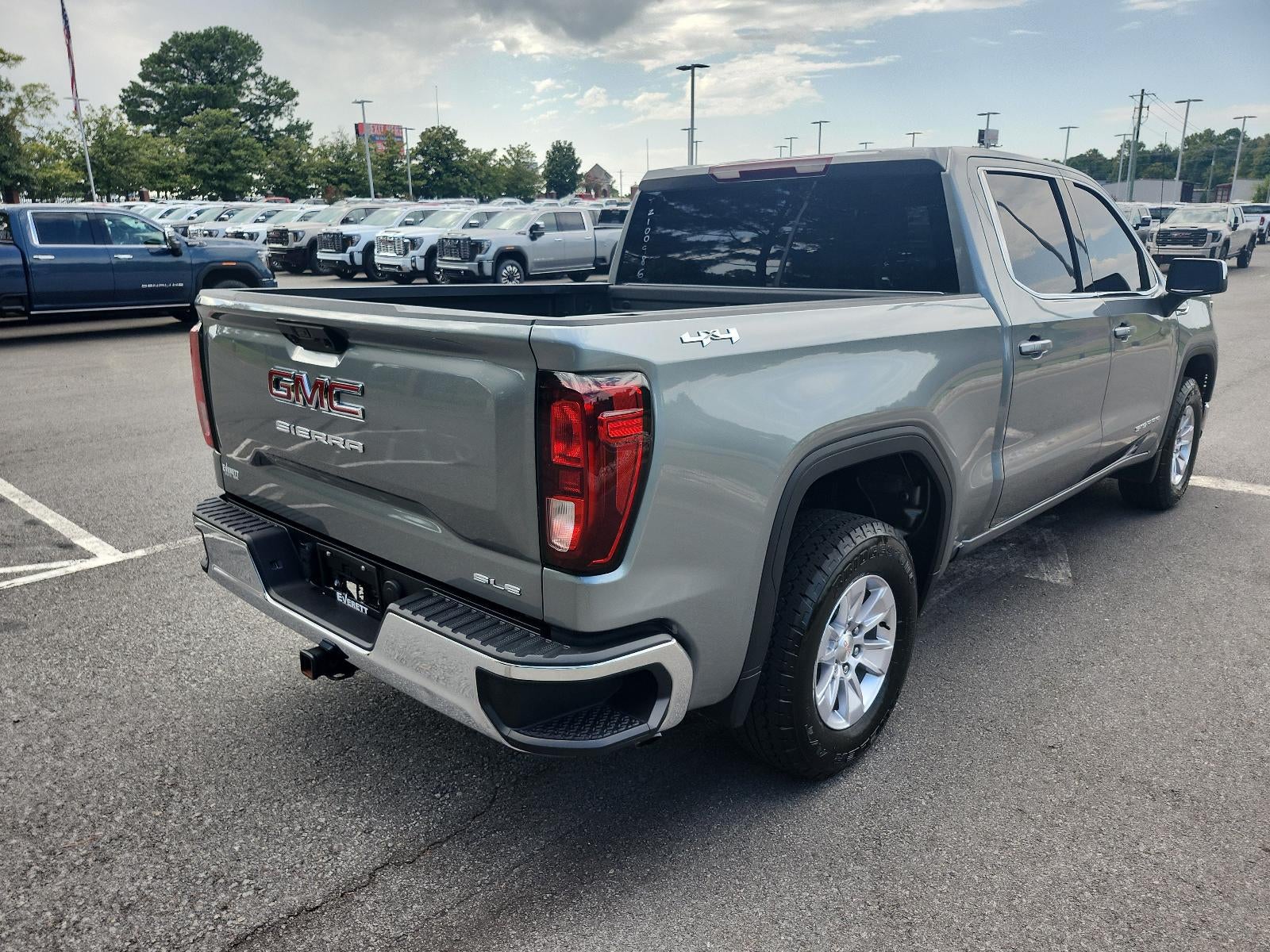 2026 GMC Sierra 1500 SLE