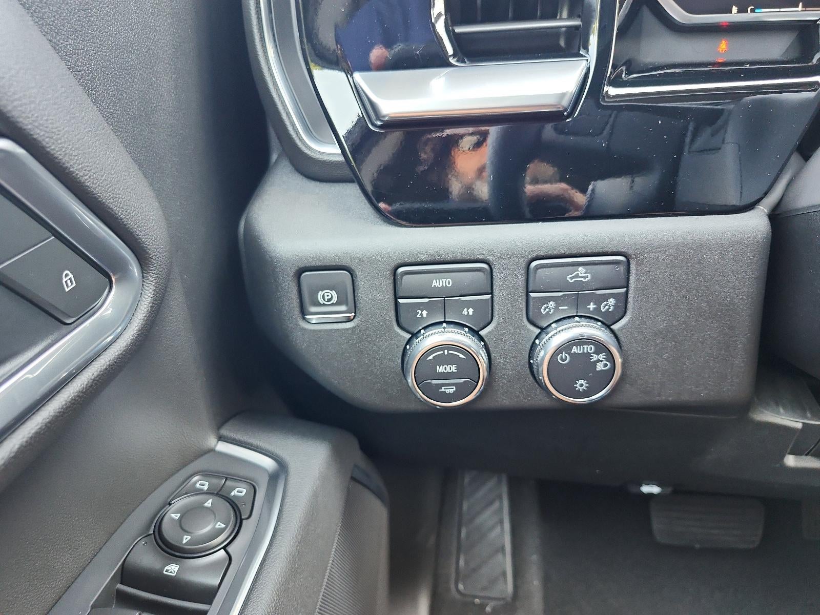 2026 GMC Sierra 1500 Crew Cab Short Box 4-Wheel Drive SLE