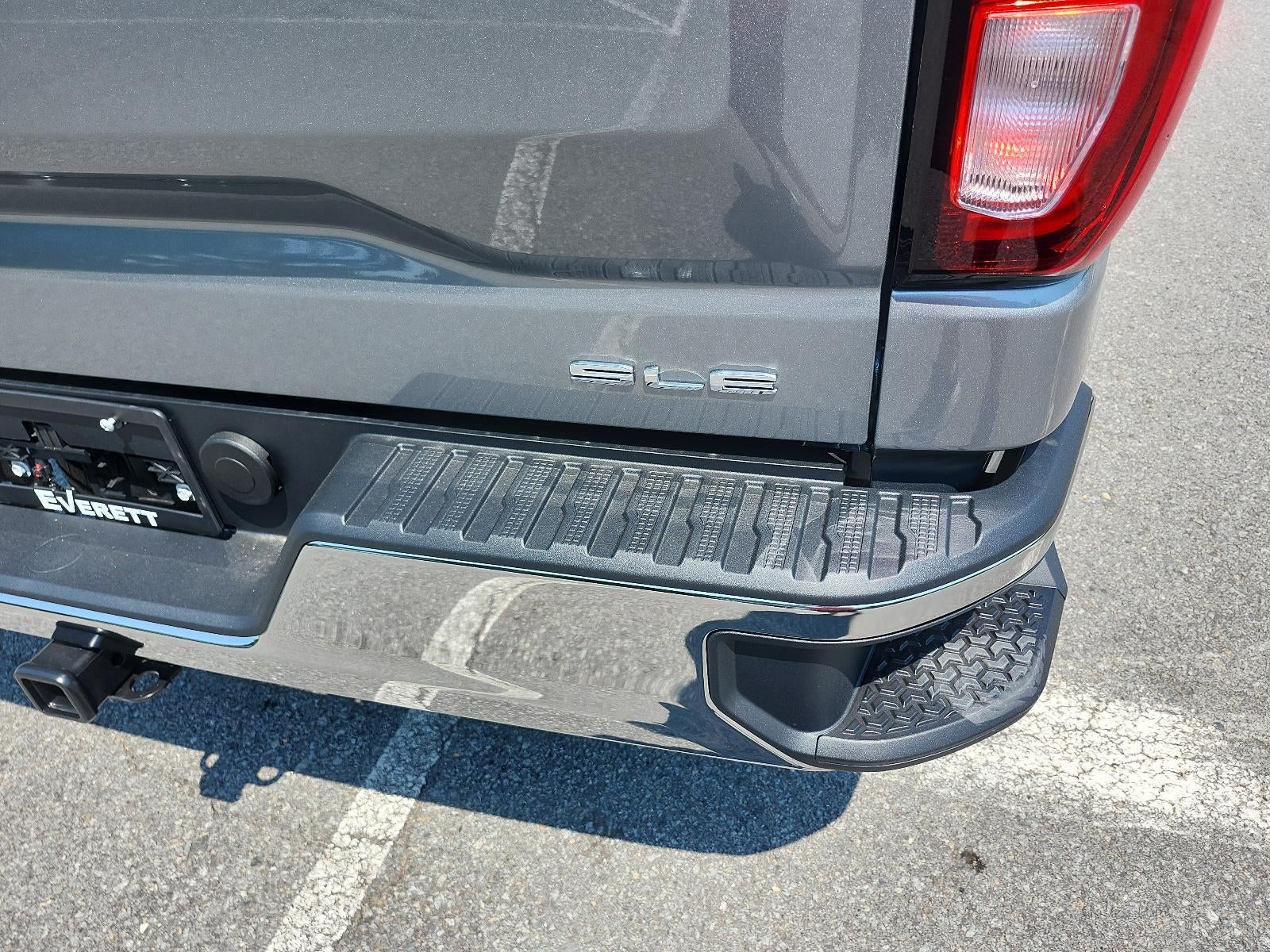 2026 GMC Sierra 1500 Crew Cab Short Box 4-Wheel Drive SLE