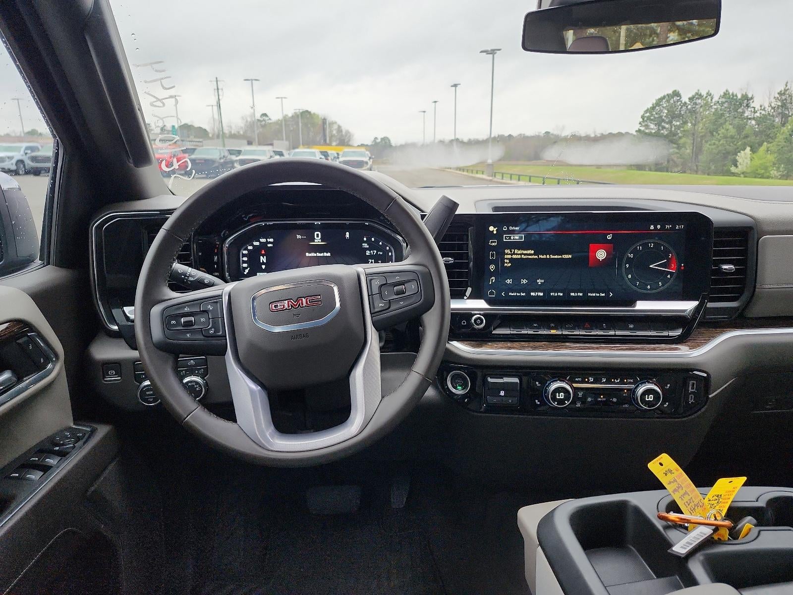 2025 GMC Sierra 1500 SLE