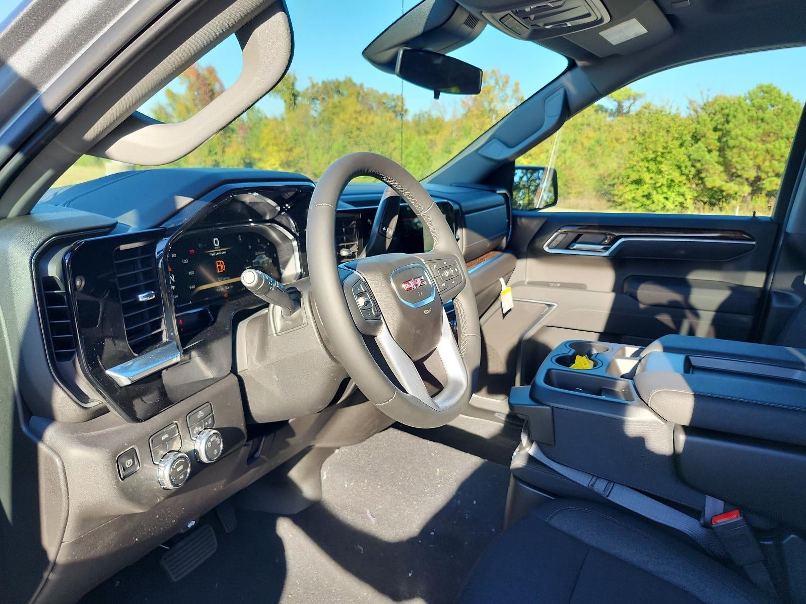 2026 GMC Sierra 1500 Crew Cab Short Box 4-Wheel Drive SLE