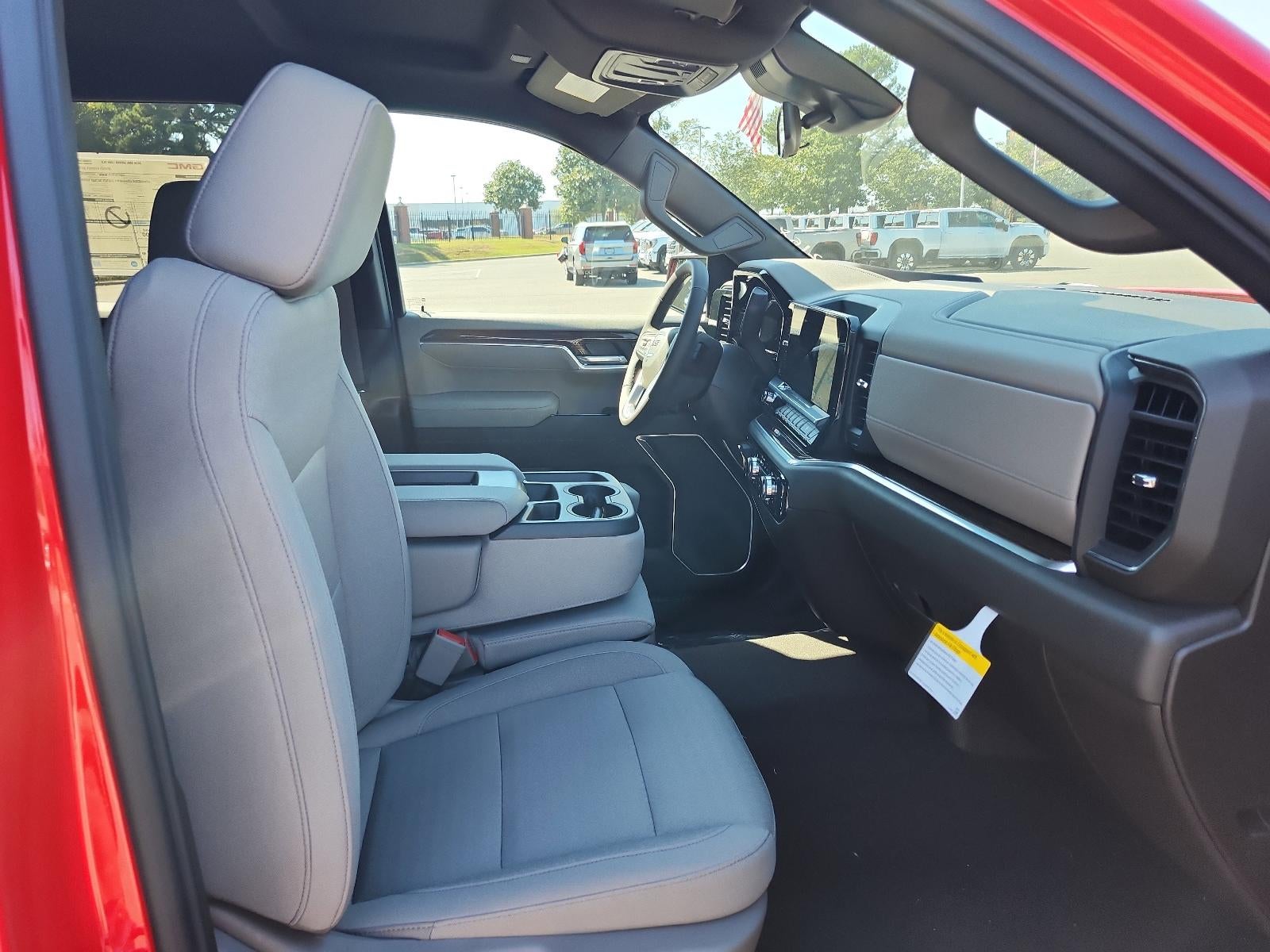 2026 GMC Sierra 1500 Crew Cab Short Box 4-Wheel Drive SLE