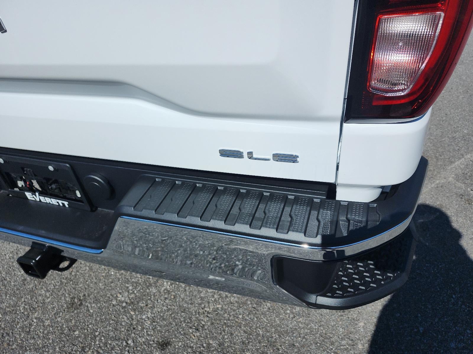 2026 GMC Sierra 1500 Crew Cab Short Box 4-Wheel Drive SLE