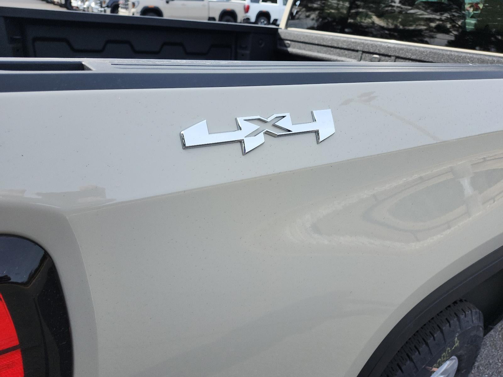 2026 GMC Sierra 1500 Crew Cab Short Box 4-Wheel Drive SLE