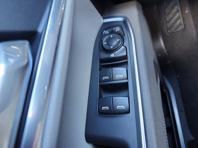 2026 GMC Sierra 1500 Crew Cab Short Box 4-Wheel Drive SLE