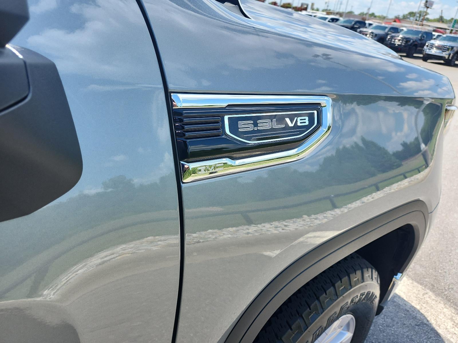 2026 GMC Sierra 1500 SLE - Photo 8