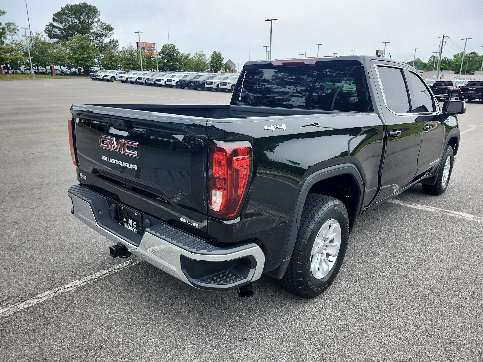 2023 GMC Sierra 1500 SLE