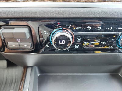 2026 GMC Sierra 1500 Crew Cab Short Box 4-Wheel Drive Elevation 3SB