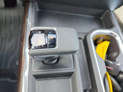 2026 GMC Sierra 1500 Crew Cab Short Box 4-Wheel Drive Elevation 3SB