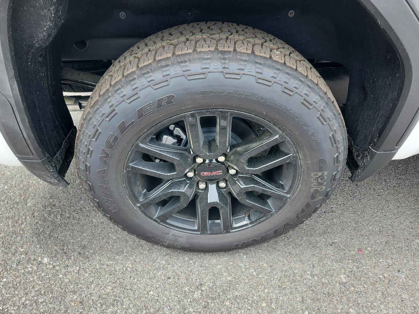 2026 GMC Sierra 1500 Crew Cab Short Box 4-Wheel Drive Elevation 3SB