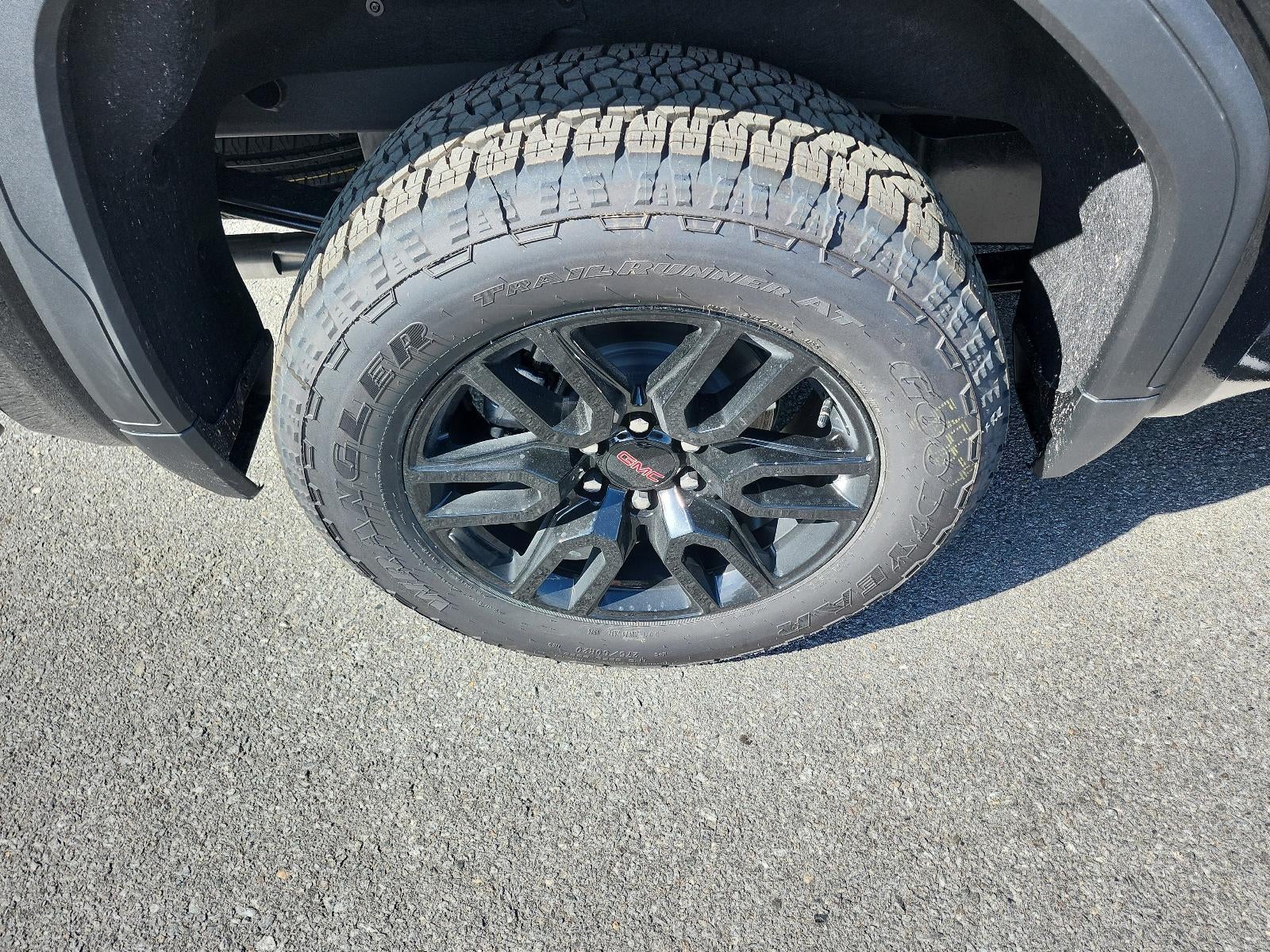 2026 GMC Sierra 1500 Crew Cab Short Box 4-Wheel Drive Elevation 3SB