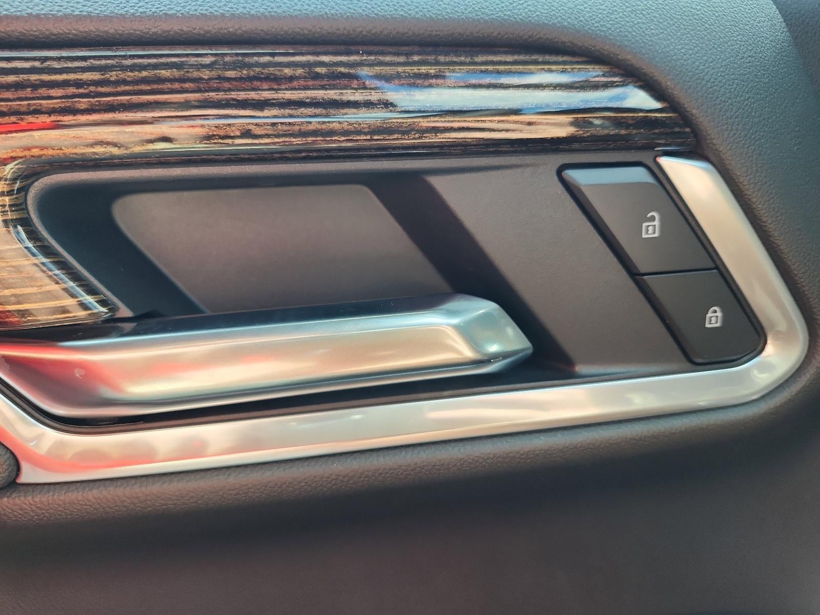 2026 GMC Sierra 1500 Crew Cab Short Box 4-Wheel Drive Elevation 3SB