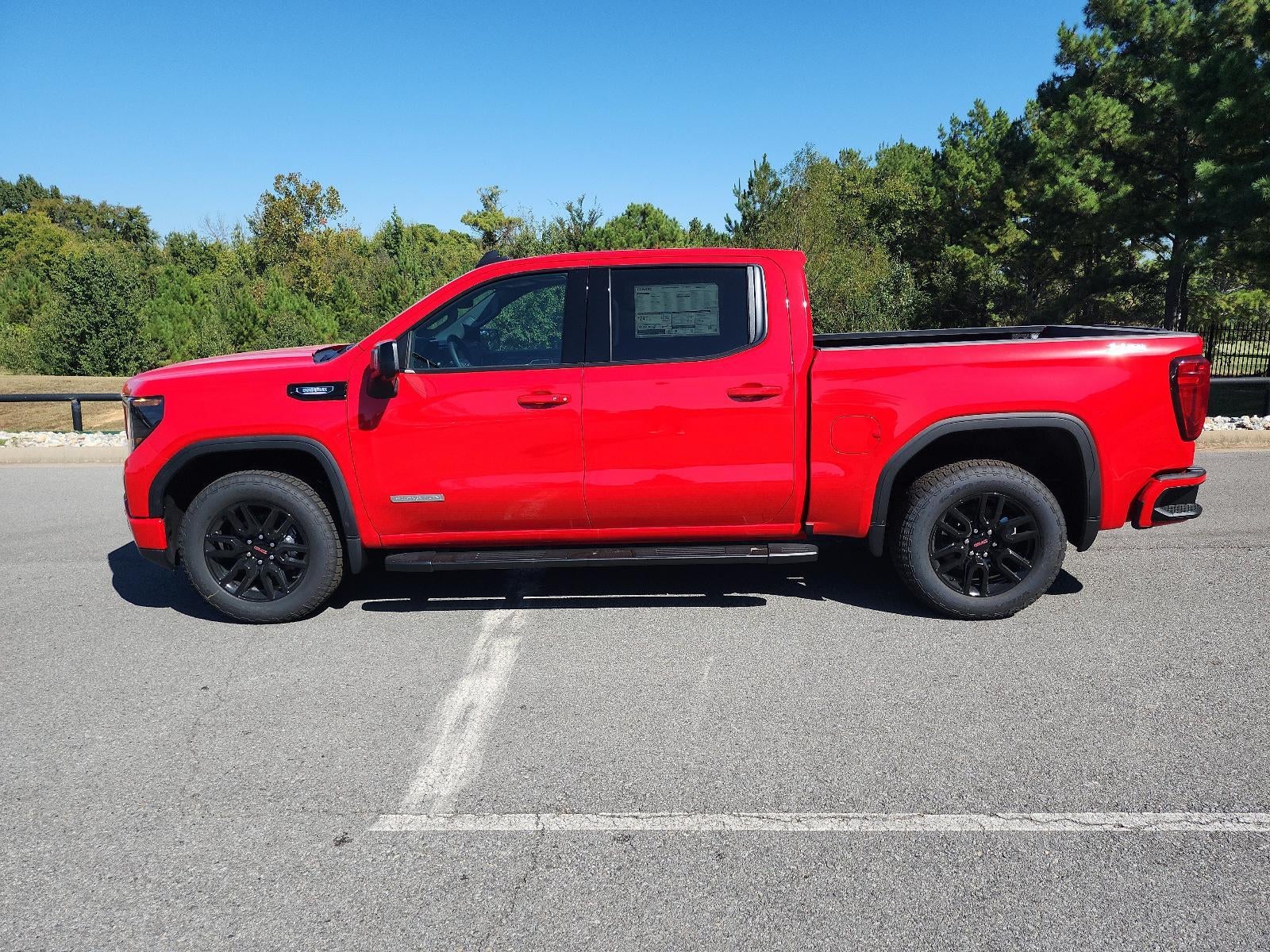 2026 GMC Sierra 1500 Crew Cab Short Box 4-Wheel Drive Elevation 3SB