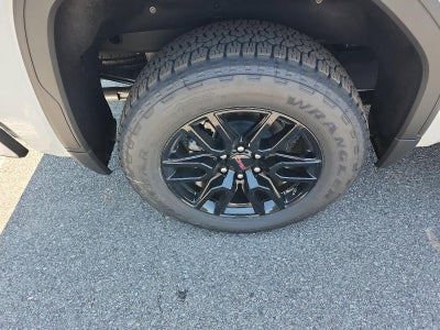 2026 GMC Sierra 1500 Crew Cab Short Box 4-Wheel Drive Elevation 3SB