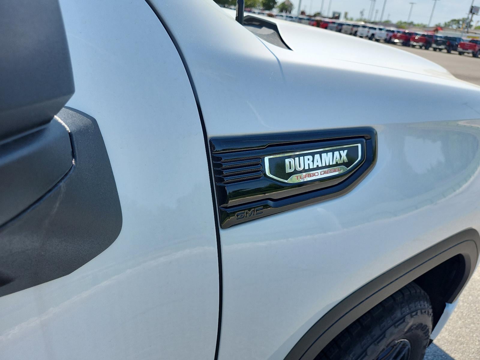 2026 GMC Sierra 1500 Crew Cab Short Box 4-Wheel Drive Elevation 3SB