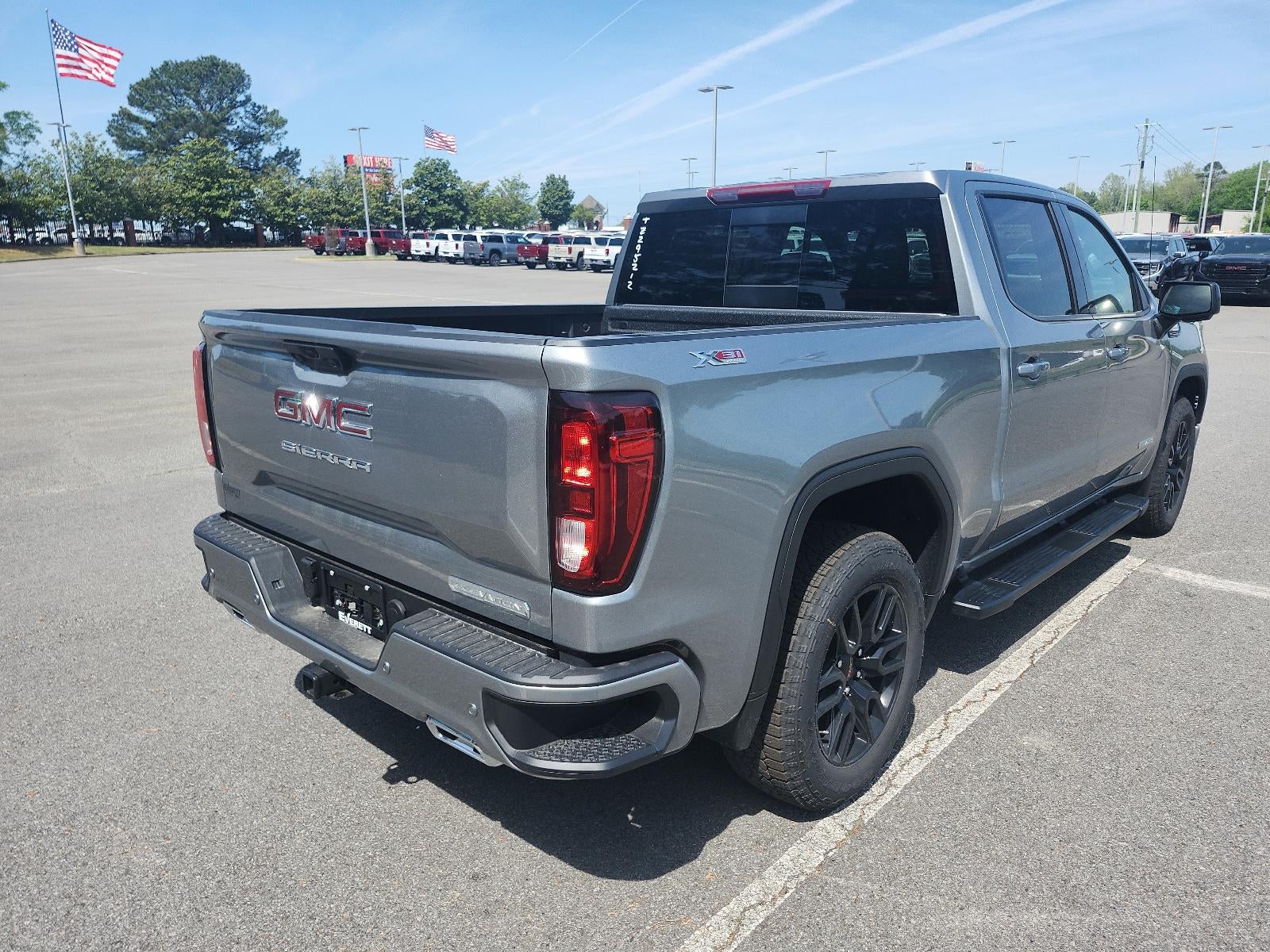 2026 GMC Sierra 1500 Crew Cab Short Box 4-Wheel Drive Elevation 3SB