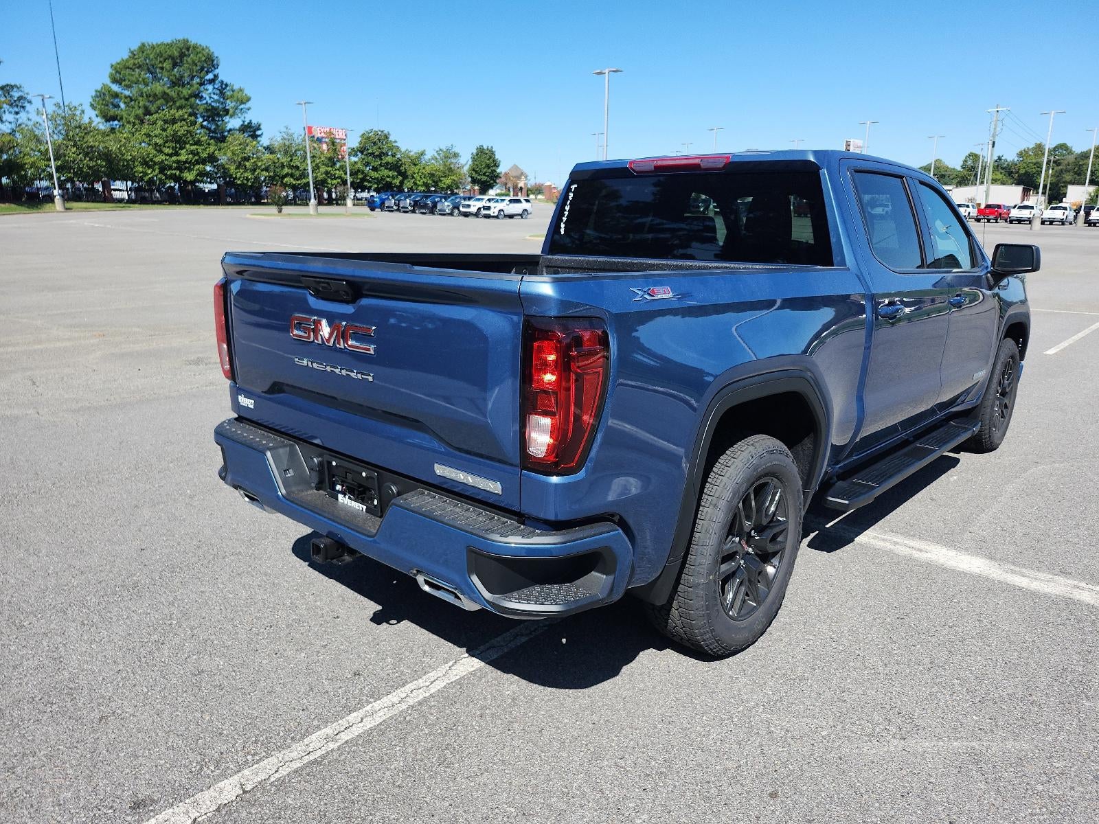 2026 GMC Sierra 1500 Crew Cab Short Box 4-Wheel Drive Elevation 3SB