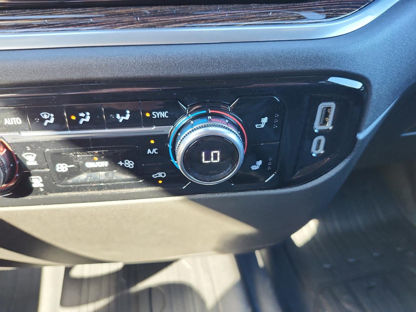 2026 GMC Sierra 1500 Crew Cab Short Box 4-Wheel Drive Elevation 3SB