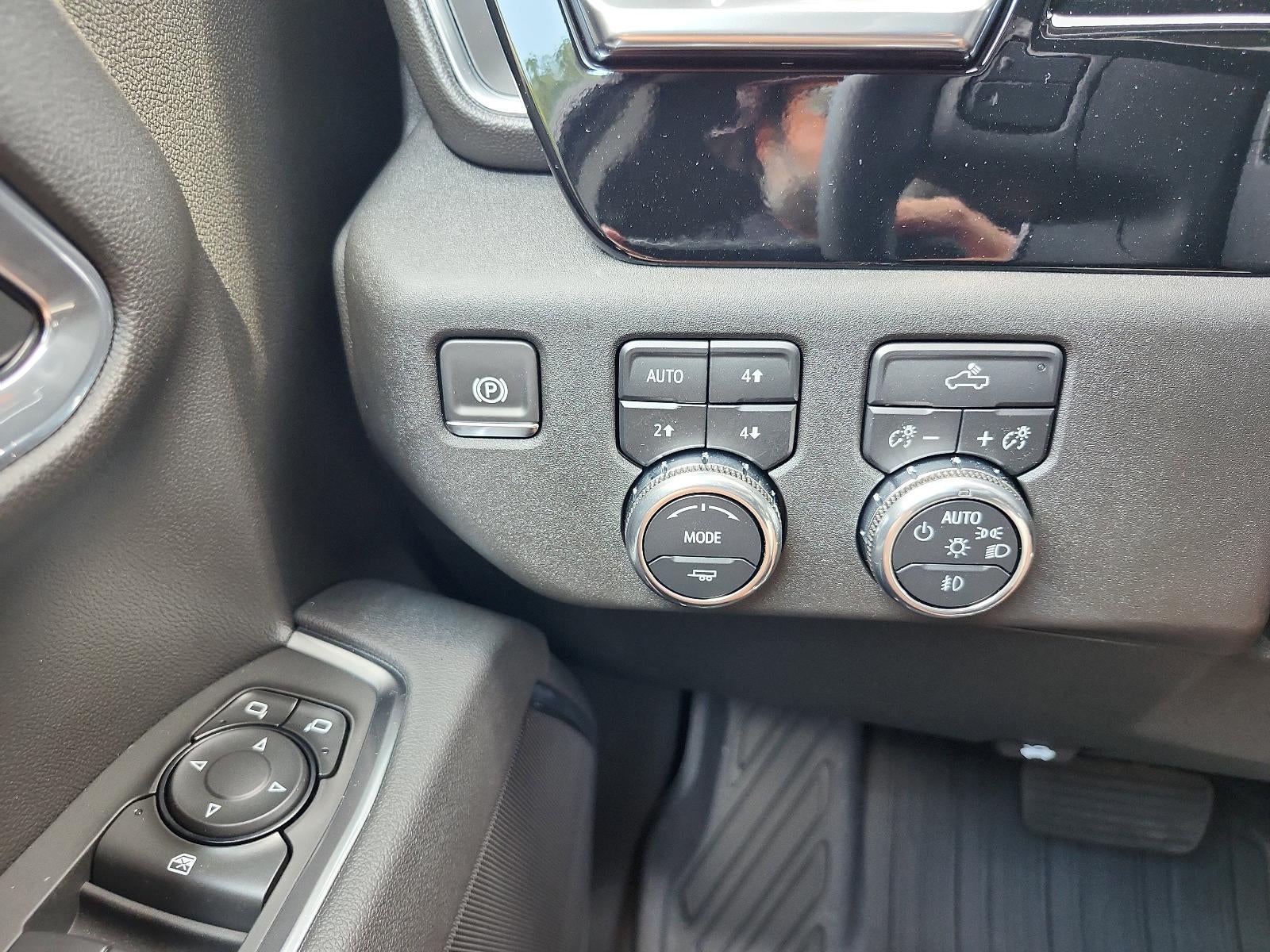 2026 GMC Sierra 1500 Crew Cab Short Box 4-Wheel Drive Elevation 3SB