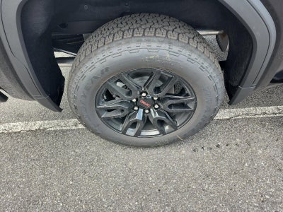 2026 GMC Sierra 1500 Crew Cab Short Box 4-Wheel Drive Elevation 3SB