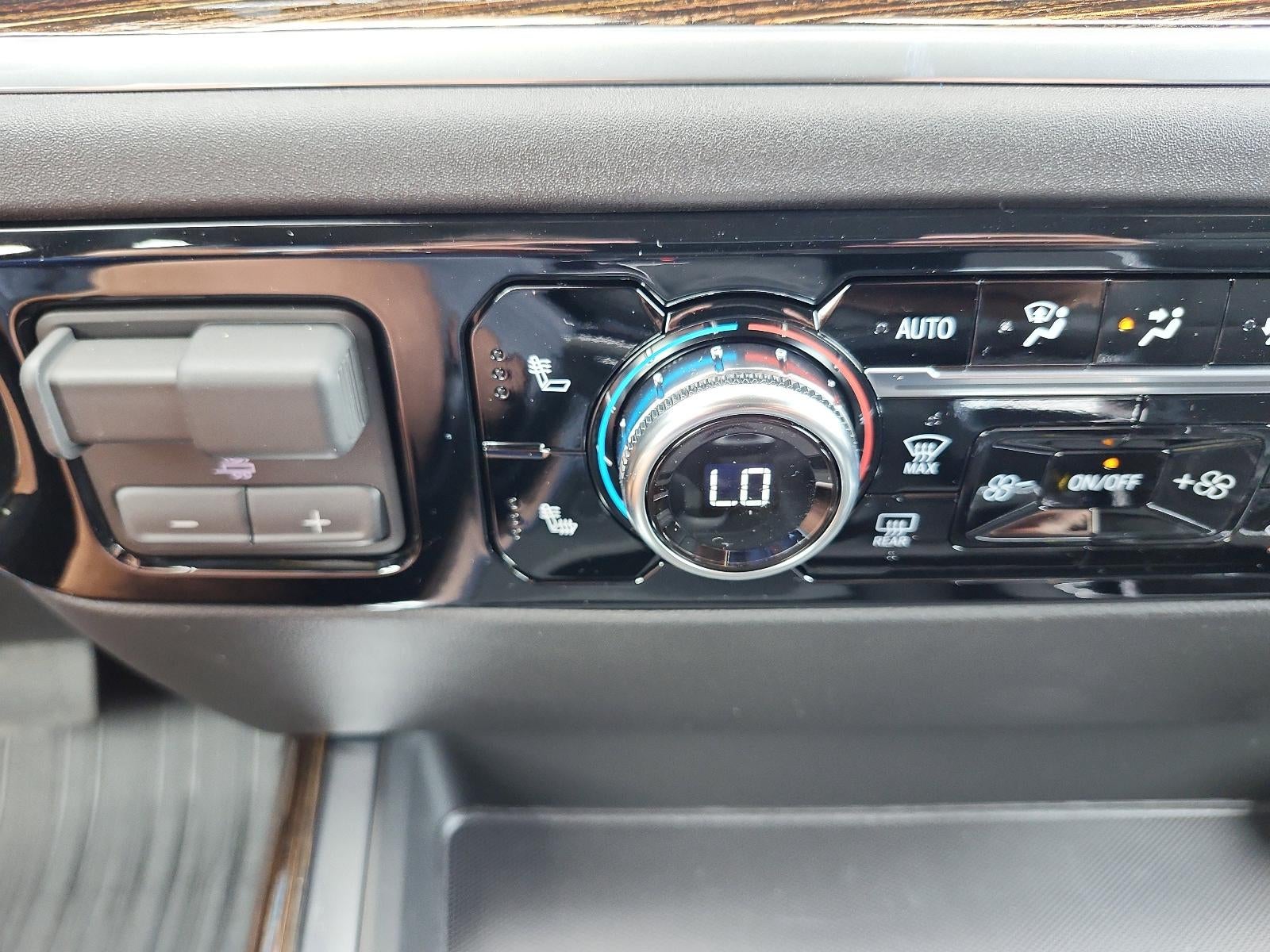 2026 GMC Sierra 1500 Crew Cab Short Box 4-Wheel Drive Elevation 3SB