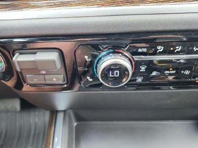 2026 GMC Sierra 1500 Crew Cab Short Box 4-Wheel Drive Elevation 3SB