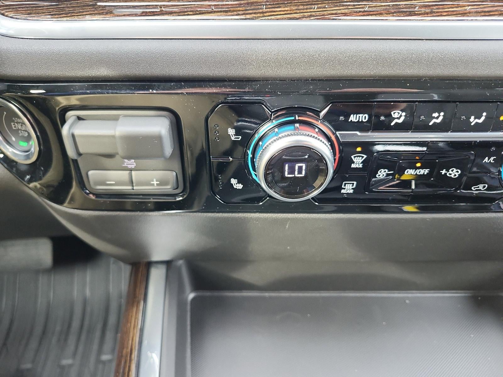 2026 GMC Sierra 1500 Crew Cab Short Box 4-Wheel Drive Elevation 3SB