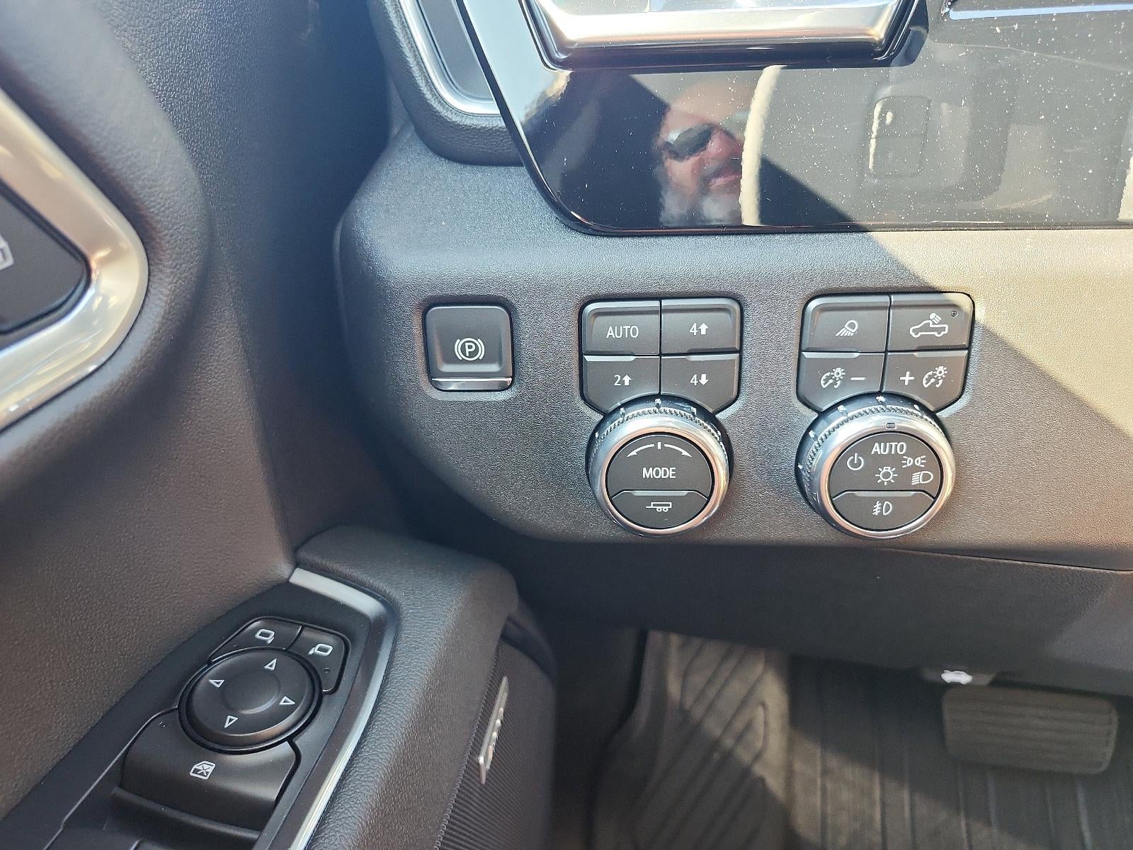 2026 GMC Sierra 1500 Crew Cab Short Box 4-Wheel Drive Elevation 3SB