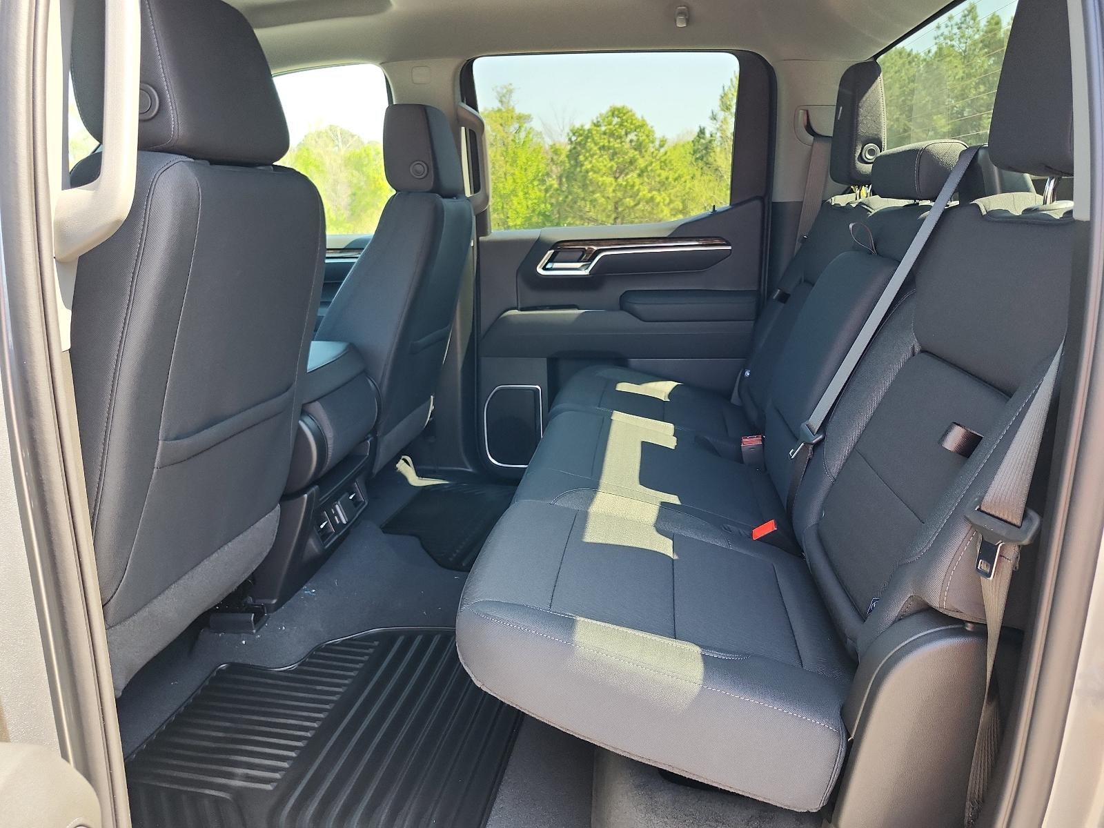 2026 GMC Sierra 1500 Crew Cab Short Box 4-Wheel Drive Elevation 3SB