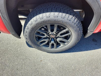 2026 GMC Sierra 1500 Crew Cab Short Box 4-Wheel Drive Elevation 3SB