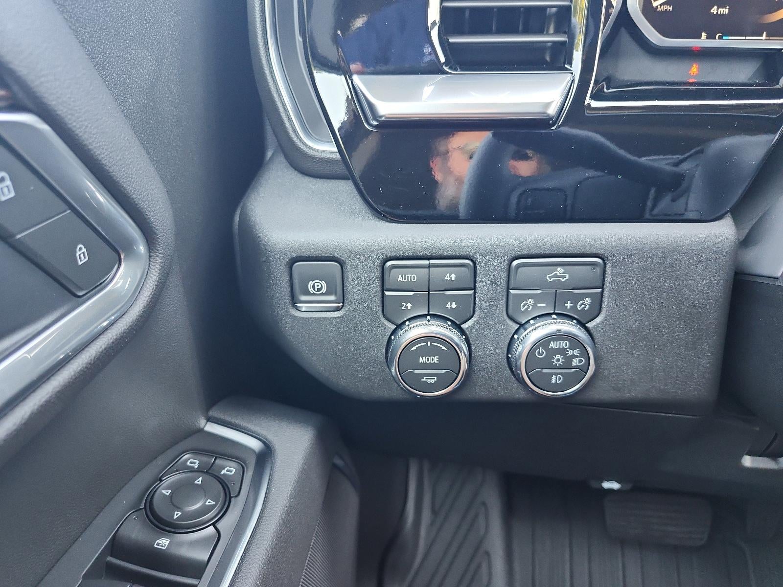 2026 GMC Sierra 1500 Crew Cab Short Box 4-Wheel Drive Elevation 3SB