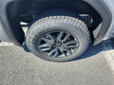 2026 GMC Sierra 1500 Crew Cab Short Box 4-Wheel Drive Elevation 3SB