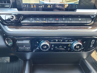 2026 GMC Sierra 1500 Crew Cab Short Box 4-Wheel Drive Elevation 3SB