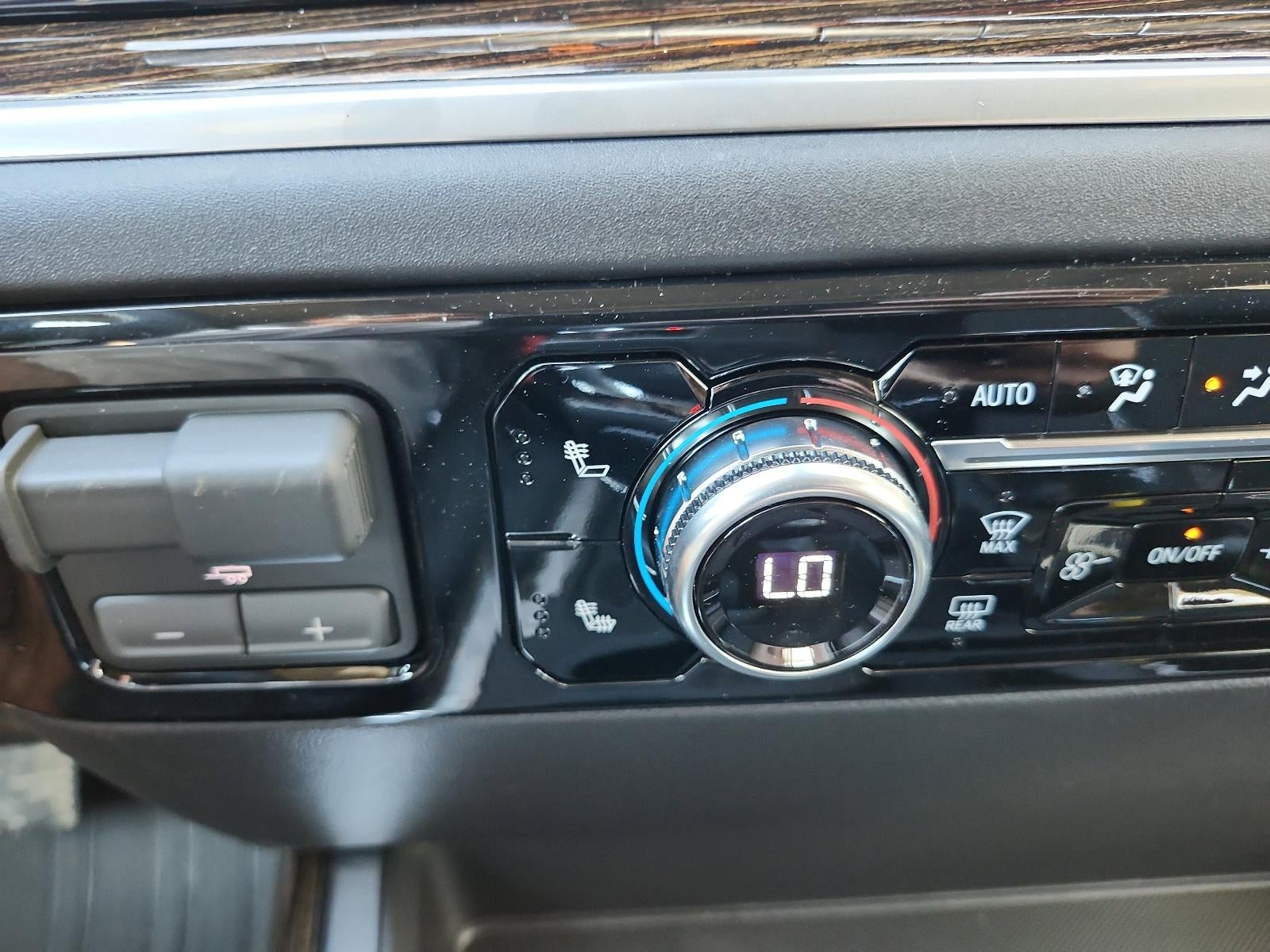 2026 GMC Sierra 1500 Crew Cab Short Box 4-Wheel Drive Elevation 3SB