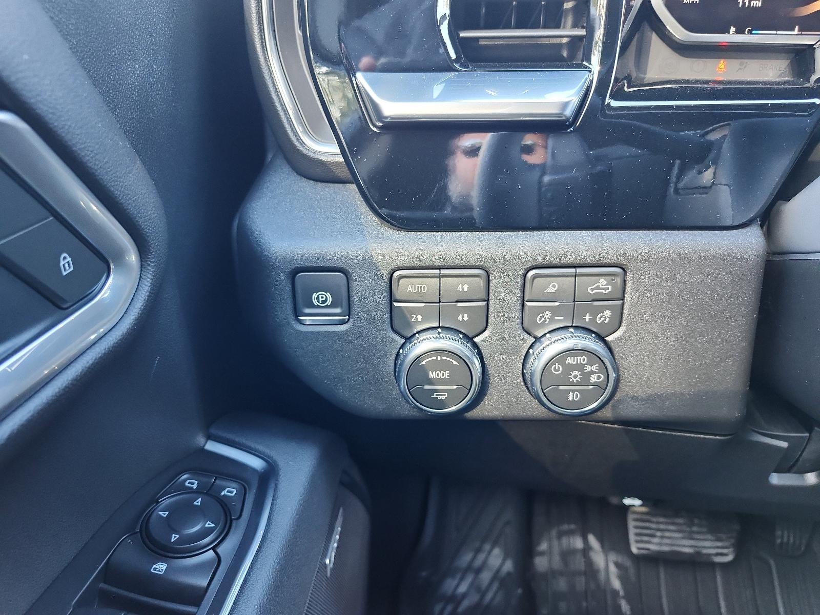 2026 GMC Sierra 1500 Crew Cab Short Box 4-Wheel Drive Elevation 3SB