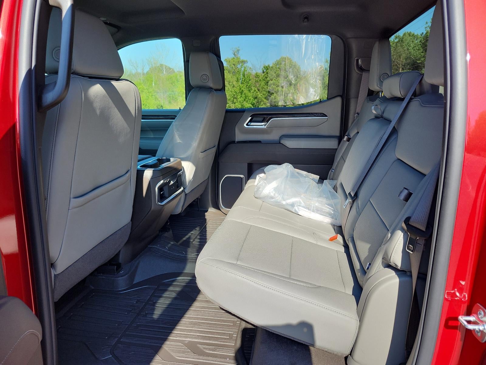 2026 GMC Sierra 1500 Crew Cab Short Box 4-Wheel Drive SLT