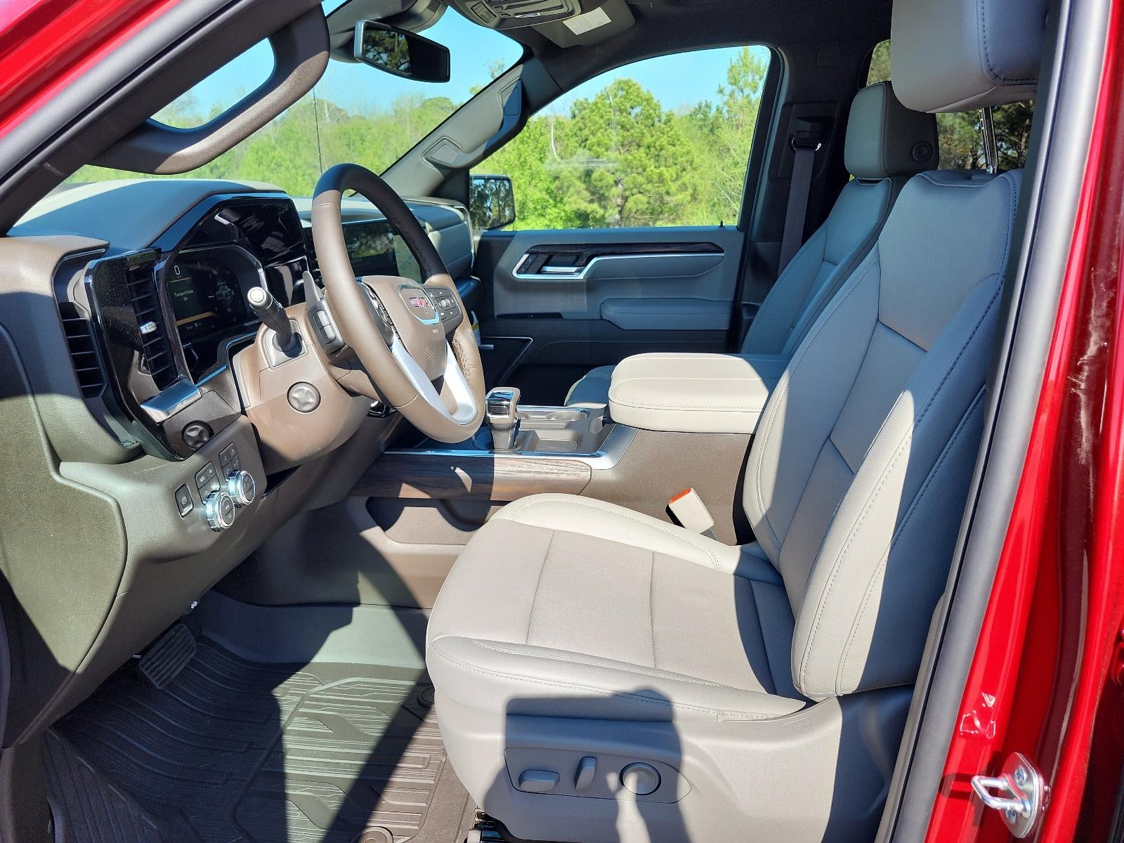 2026 GMC Sierra 1500 Crew Cab Short Box 4-Wheel Drive SLT