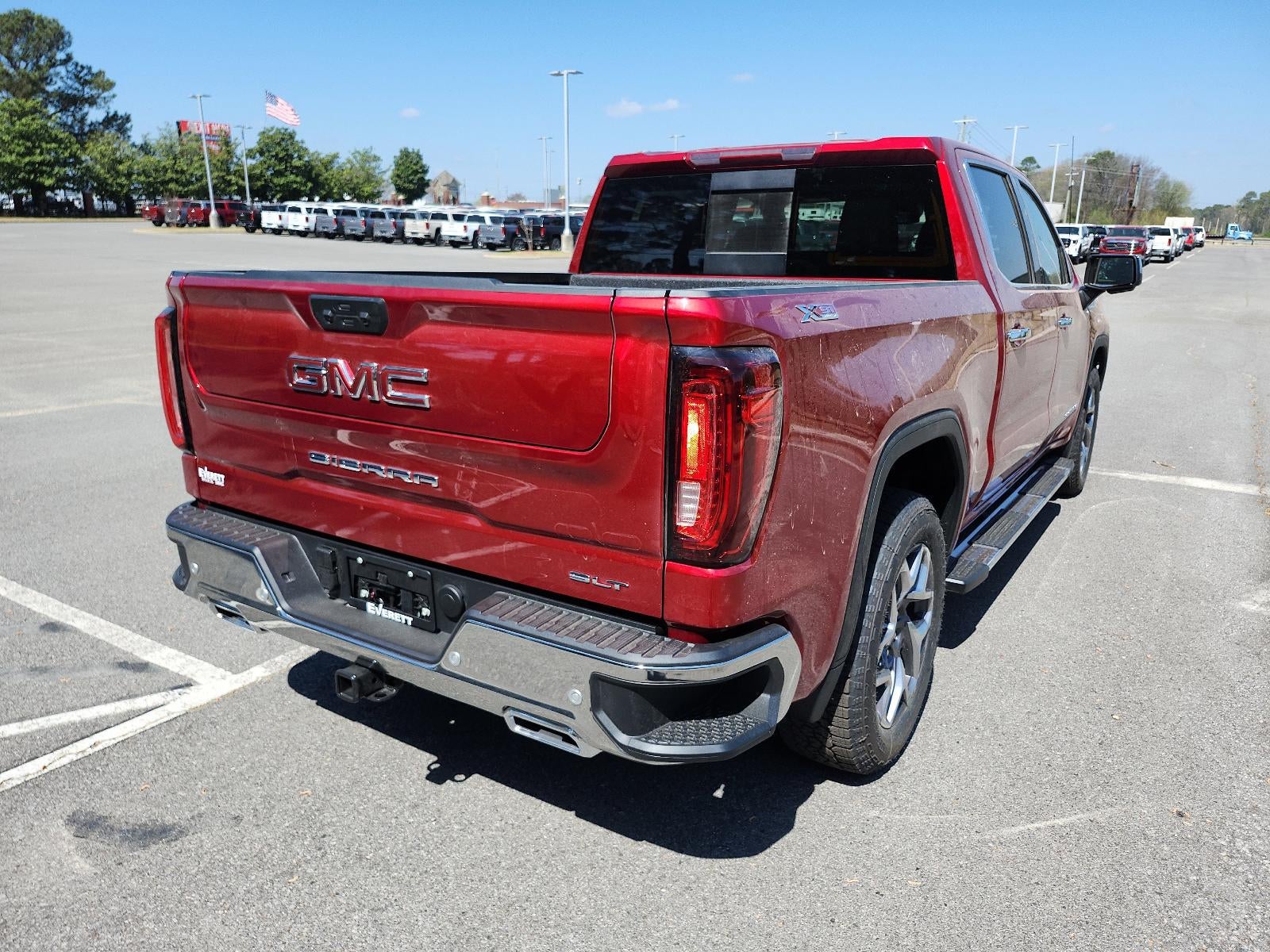 2026 GMC Sierra 1500 Crew Cab Short Box 4-Wheel Drive SLT