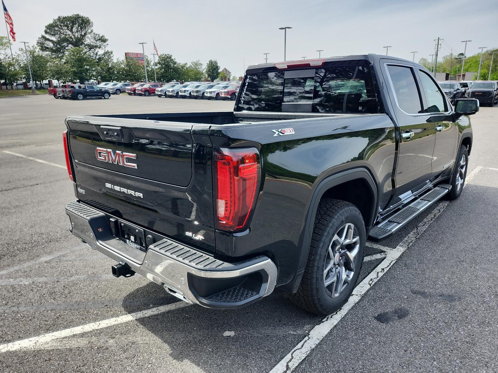 2026 GMC Sierra 1500 Crew Cab Short Box 4-Wheel Drive SLT