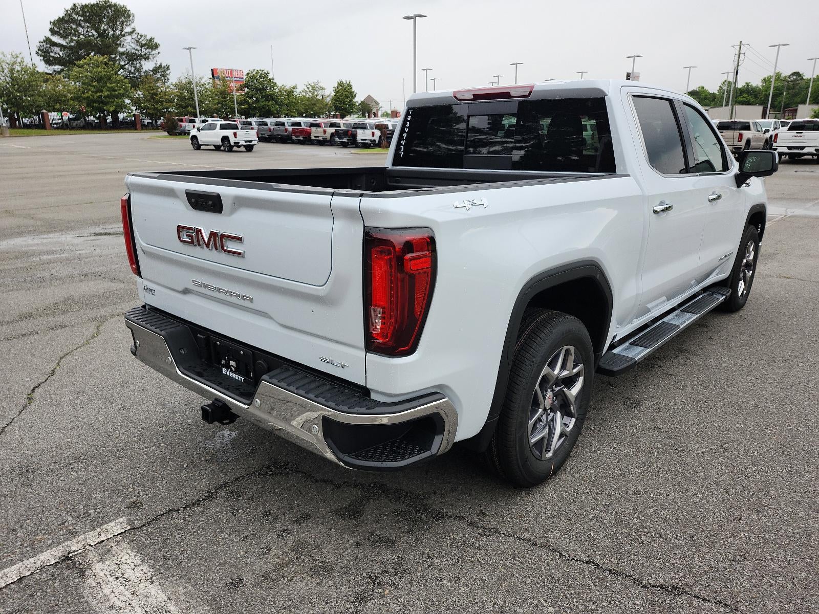2026 GMC Sierra 1500 Crew Cab Short Box 4-Wheel Drive SLT