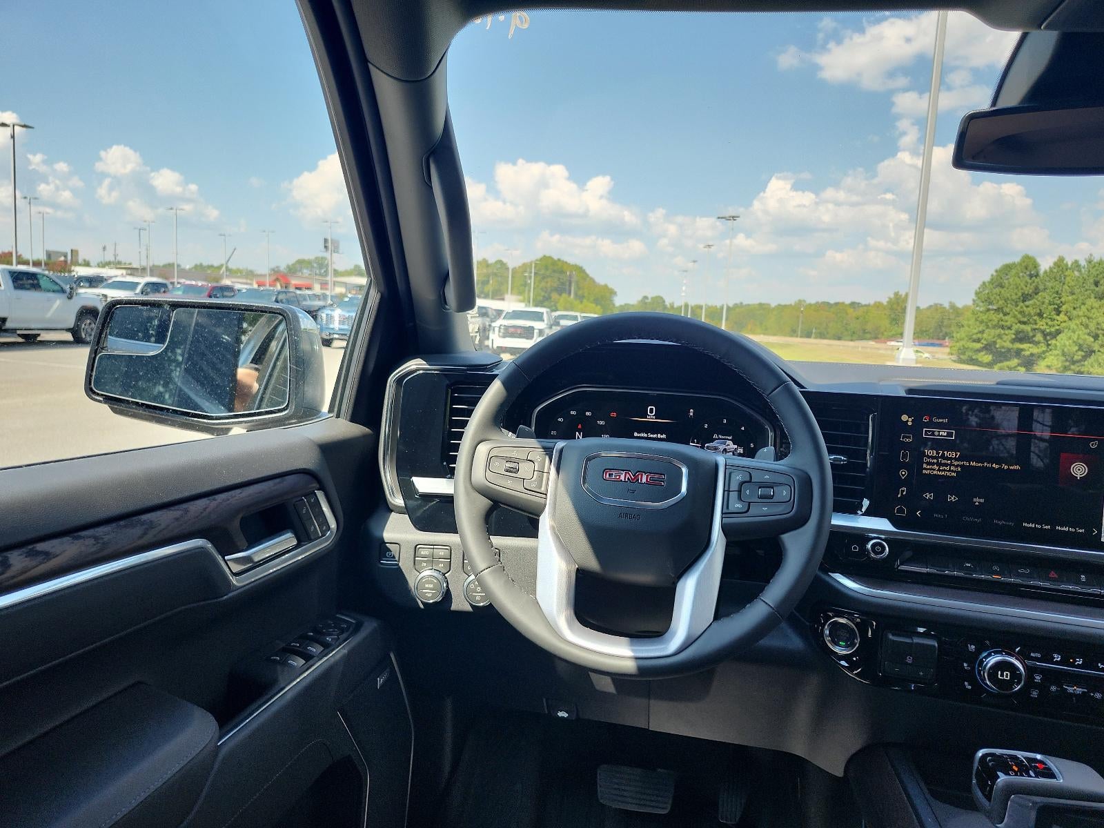 2026 GMC Sierra 1500 Crew Cab Short Box 4-Wheel Drive SLT