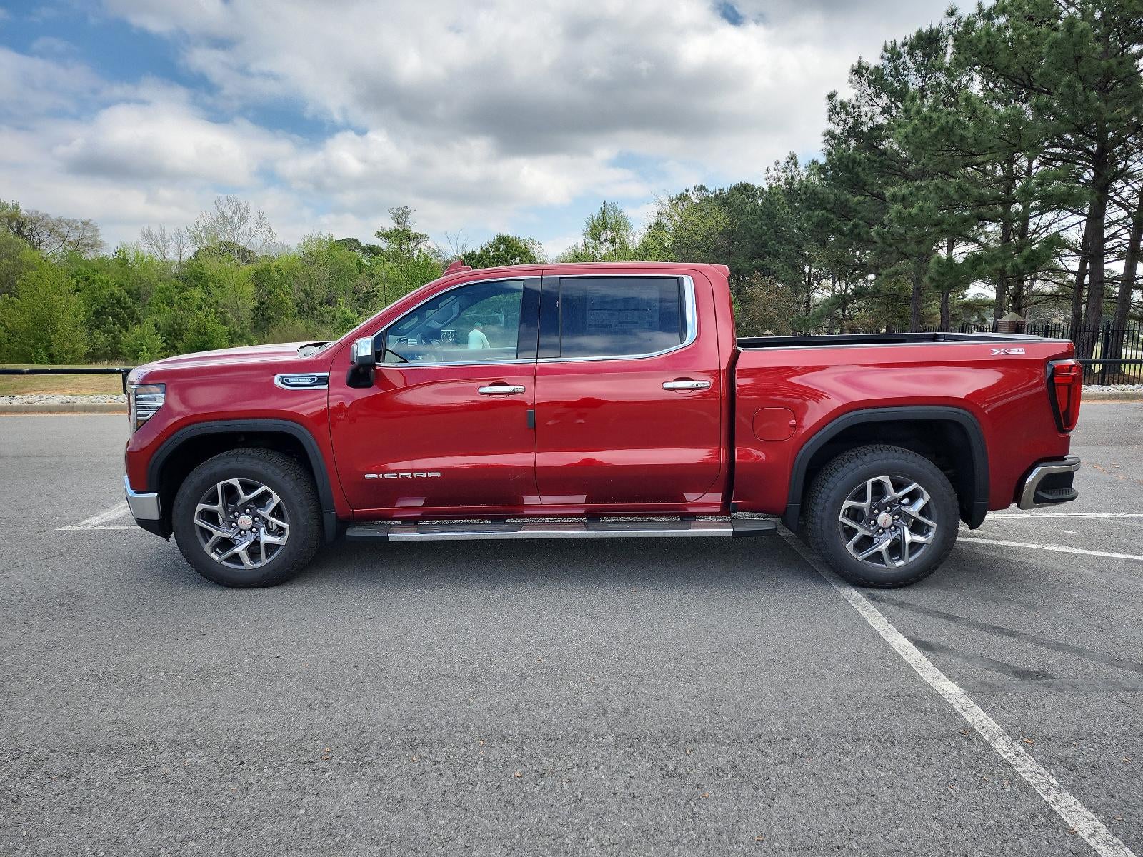 2026 GMC Sierra 1500 Crew Cab Short Box 4-Wheel Drive SLT