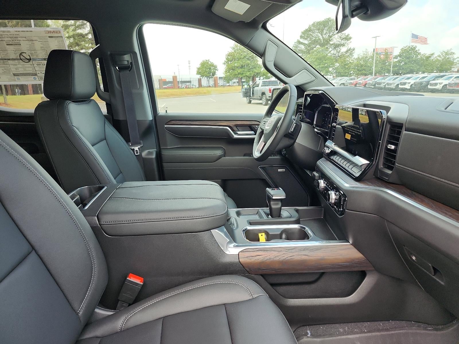 2026 GMC Sierra 1500 Crew Cab Short Box 4-Wheel Drive SLT