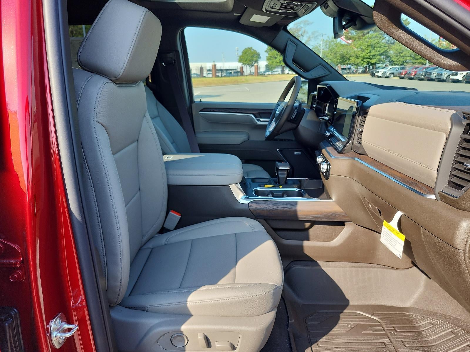 2026 GMC Sierra 1500 Crew Cab Short Box 4-Wheel Drive SLT