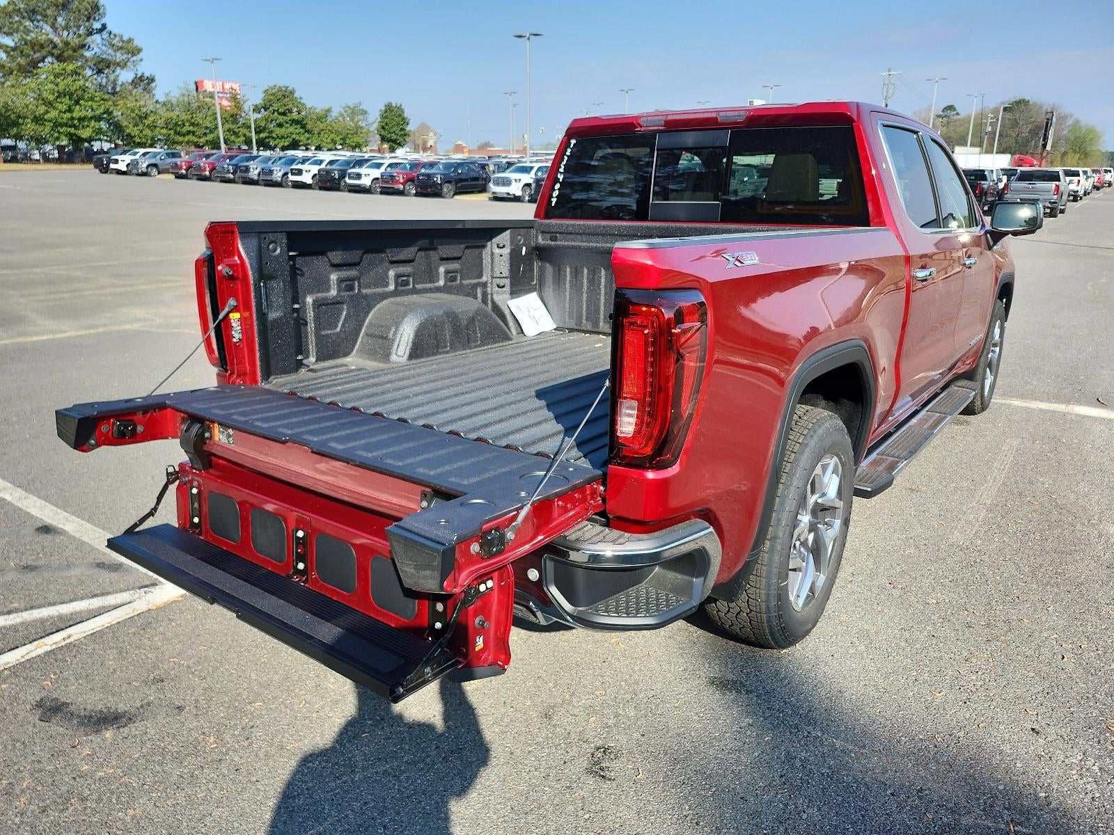 2026 GMC Sierra 1500 Crew Cab Short Box 4-Wheel Drive SLT